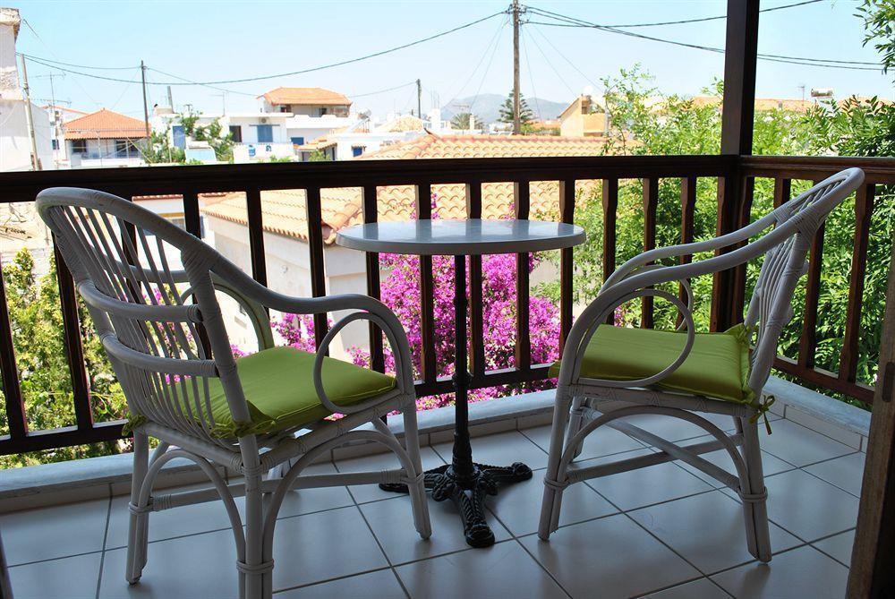 Pallas Pension Elafonissos Buitenkant foto